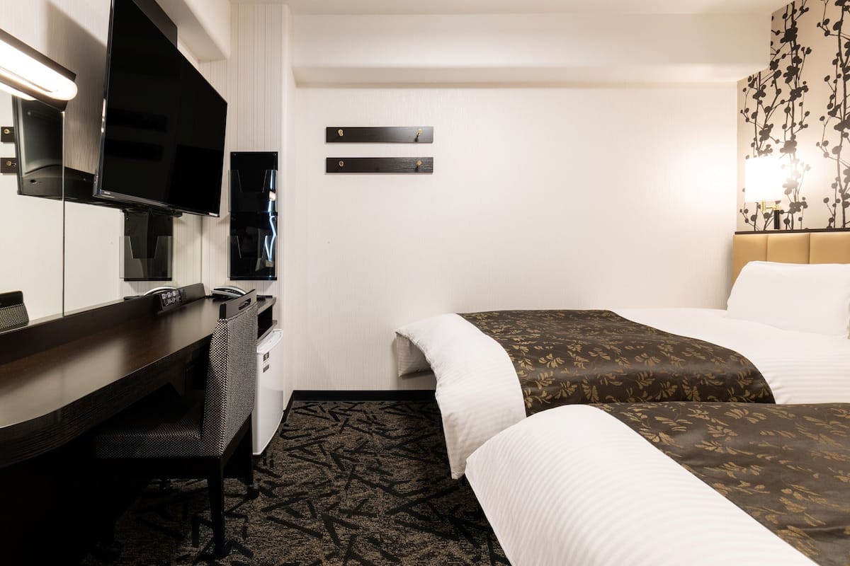 Rom, ikke-røyk (Twin Beds) | Dundyner, skrivebord og wi-fi (inkludert)