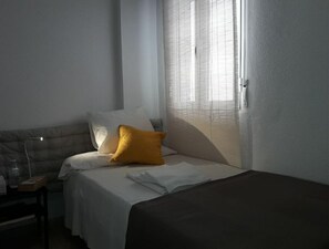 2 chambres, fer et planche Ă repasser, accĂšs au Wi-Fi (inclus)