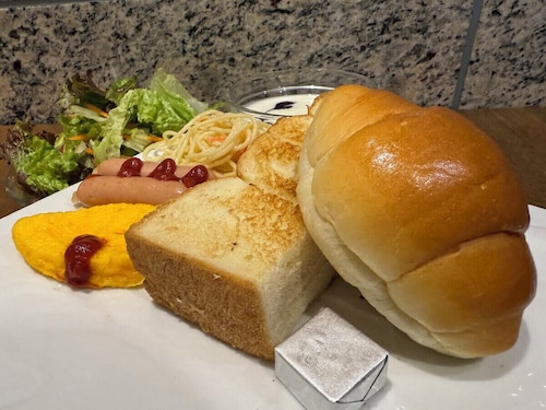 朝食