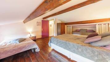 2 chambres, Wi-Fi gratuit, draps fournis