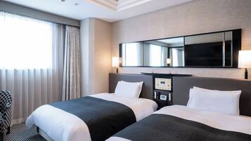 Deluxe Twin Room, Non Smoking | Premium bedding, down comforters, desk, laptop workspace