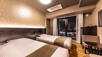 Superior Twin Room, Non Smoking | Iron/ironing board, free WiFi, bed sheets