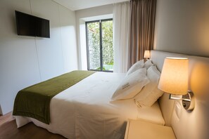 2 室のベッドルーム、アイロン / アイロン台、旅行用ベビーベッド、WiFi (無料)