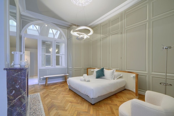 1 chambre, fer et planche à repasser, accès au Wi-Fi (inclus)