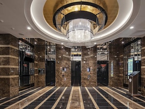 Lobby - APA Hotel Nagoya Ekimae (Nagoya)