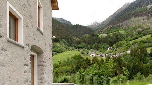 Villa Tola - Rosso - One Bedroom Apartment, Sleeps 4