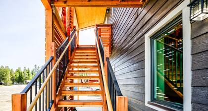 West Yellowstone | Walk to Shops & Dining | Private Balcony Castle Z