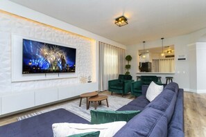 Älytelevisio, pöytätennispöytä