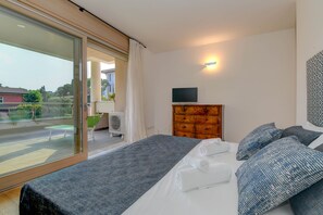 4 chambres, fer et planche à repasser, Wi-Fi gratuit, draps fournis