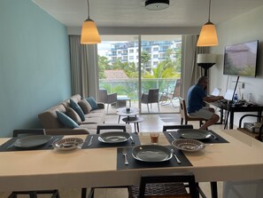 Imagen sin descripción, 5 de 38, botón