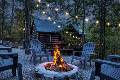 Runaway Train Cabin at Fox Pass Cabins