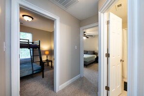 3 bedrooms, WiFi, bed sheets