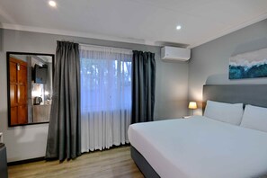 Deluxe Room | Premium bedding, desk, free WiFi, bed sheets