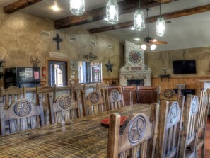 Dining - Rustic Tavern @ Frio River Vacation Rentals (Concan)