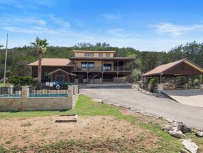 Exterior - Coyote Canyon Lodge, Private Pool, @ Frio River Vacation Rentals (Concan)