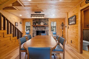 Dining - Coyote Canyon Lodge, Private Pool, @ Frio River Vacation Rentals (Concan)