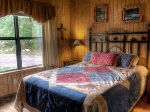 4 bedrooms, WiFi, wheelchair access