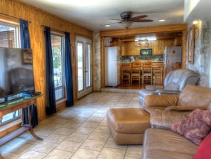 Téléviseur connecté, lecteur de DVD