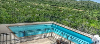 Navajo @ Frio River Vacation Rentals