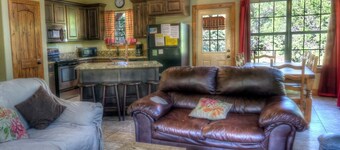Heaven's Canyon @ Frio River Vacation Rentals