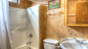 Tina y papel de baño 