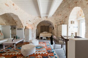 1 chambre, fer et planche Ă repasser, Wi-Fi gratuit, draps fournis