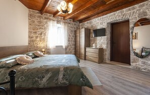 2 Schlafzimmer, Zimmersafe, Bügeleisen/Bügelbrett, kostenloses WLAN