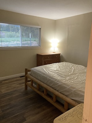 1 chambre, fer et planche à repasser, Wi-Fi gratuit
