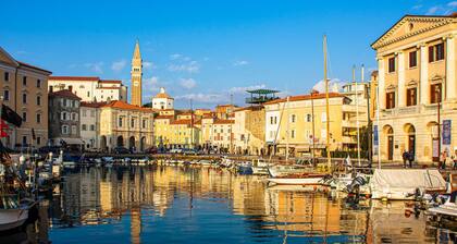 House VILLA IRENA Great For a Family Holiday With Free Parking and EV Charging