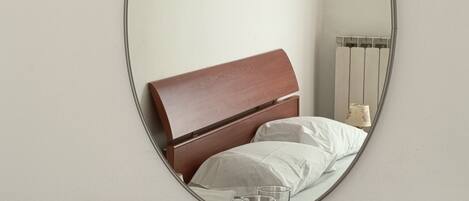 2 dormitoris, planxa i posts de planxar, wifi gratuïta i roba de llit