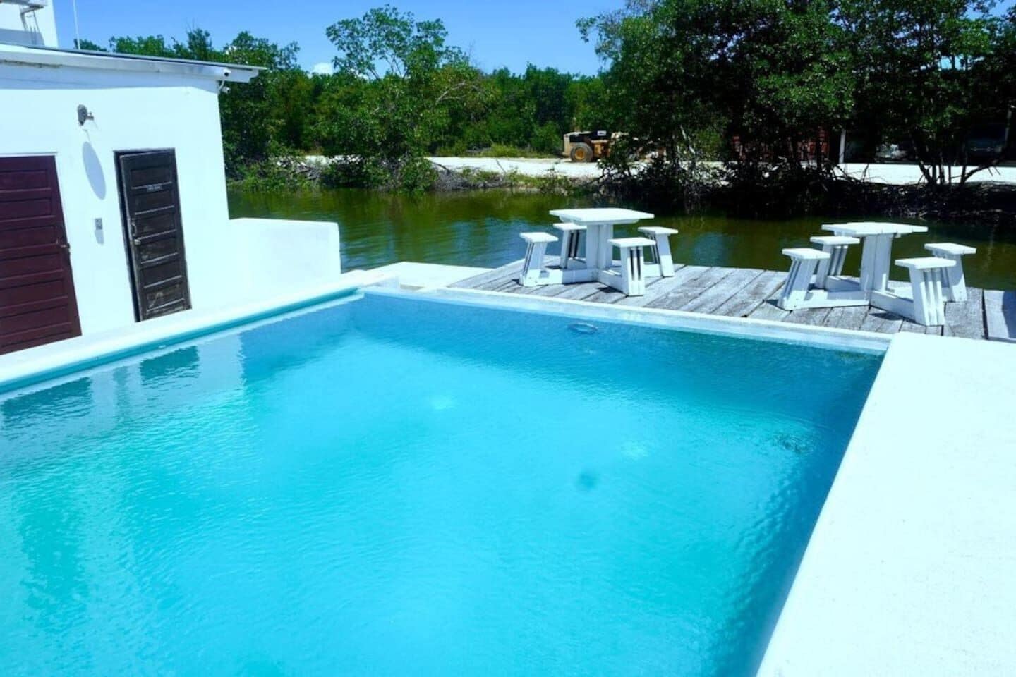 Piscine extérieure, piscine chauffée