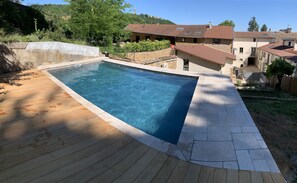 Piscine extérieure, piscine chauffée