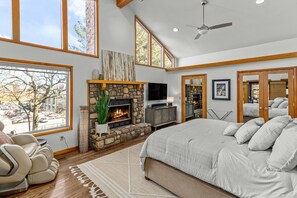 3 chambres, bureau, fer et planche à repasser, accès au Wi-Fi (inclus)