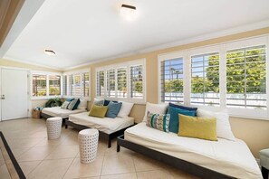 Interior - Villa La Quinta Free Pool Heating RV Pkg @ Pt Happy (La Quinta)