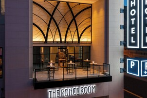 Bar en el lobby