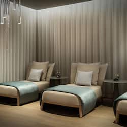 Sauna, hot tub, steam room, body treatments, aromatherapy