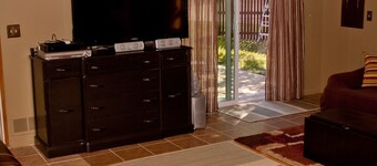 Cozy, quirky and quaint updated Farm House surrounded by Sleeping Bear Dunes.