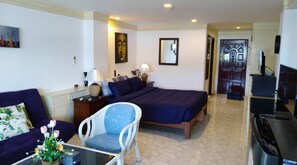 1 chambre, coffres-forts dans les chambres, bureau