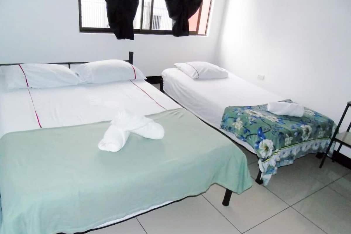 Kamar Double Standar (Habitacion de 2 Camas) | Wi-Fi gratis dan seprai linen