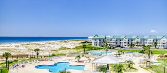Adorable Beach Condo W/ Shared Pool, Gulf Views, Private Balcony & WiFi