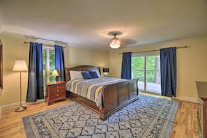 4 bedrooms, iron/ironing board, Internet, bed sheets - Inviting Family Abode w/ Dock on Norris Lake! (Caryville)