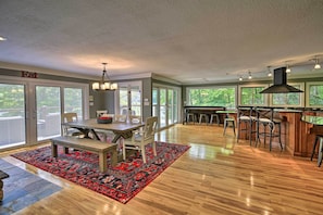 Dining - Inviting Family Abode w/ Dock on Norris Lake! (Caryville)