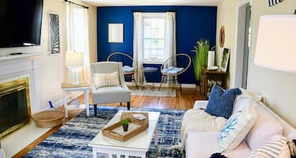 NEW! Comfort, Spacious 2300sqft, minutes to Newport