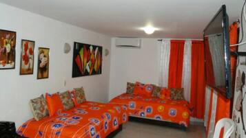 1 bedroom, WiFi, bed sheets