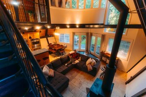 Smart TV, fireplace, books, video library