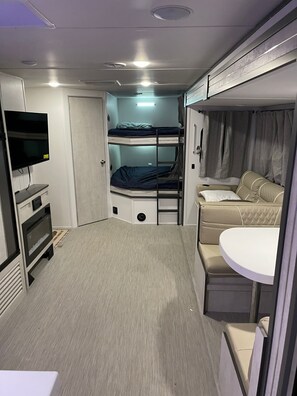 2 bedrooms, WiFi