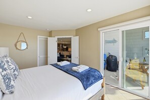 2 室のベッドルーム、アイロン / アイロン台、WiFi、ベッドシーツ