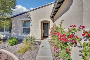 تفاصيل الفندق من الخارج