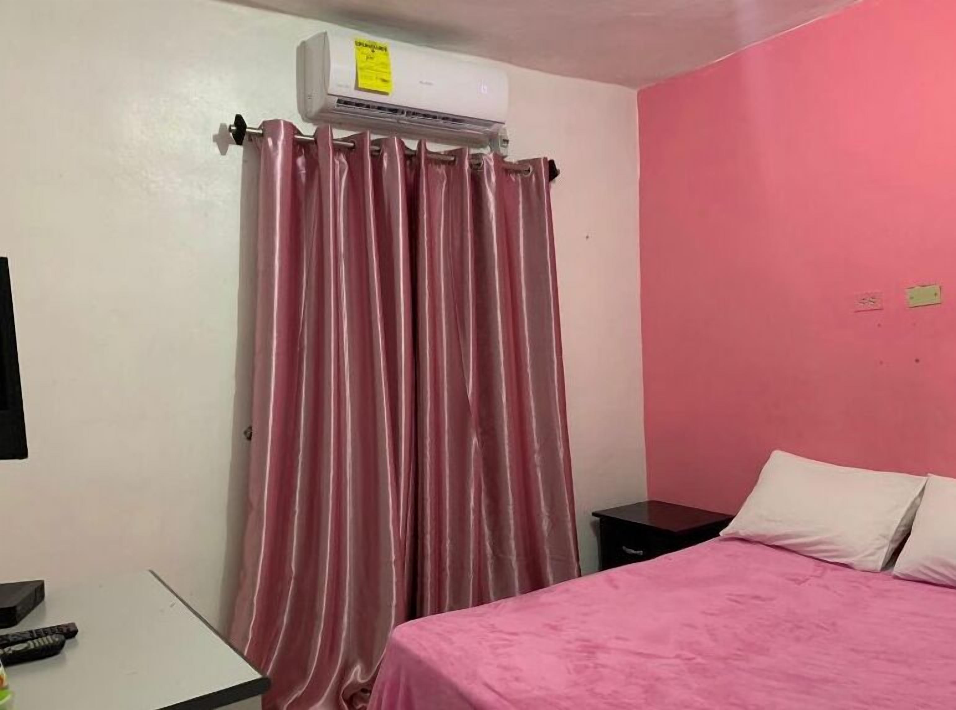 3 quartos, escrivaninha, Wi-Fi de cortesia