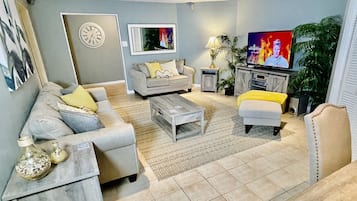 Télévision, jeux vidéo, lecteur de DVD, chaîne hi-fi